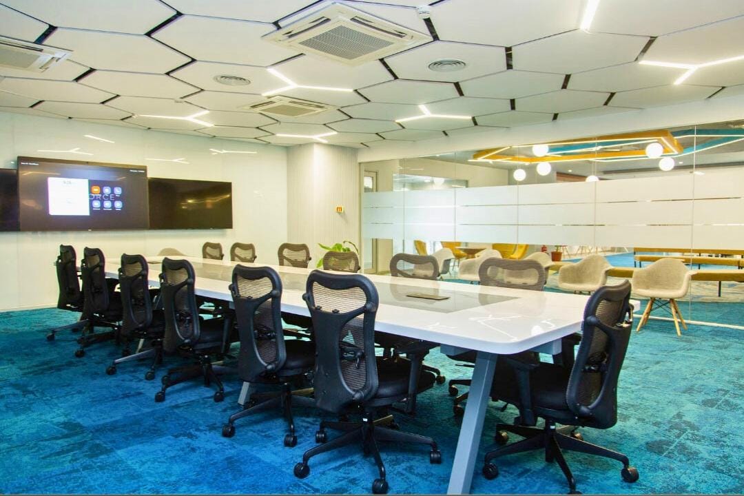 Plug & Play Co-Working Desks & Cabins In, Yerawada-Pune